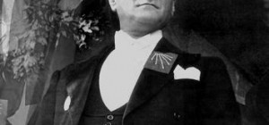 Dünya’da Atatürk